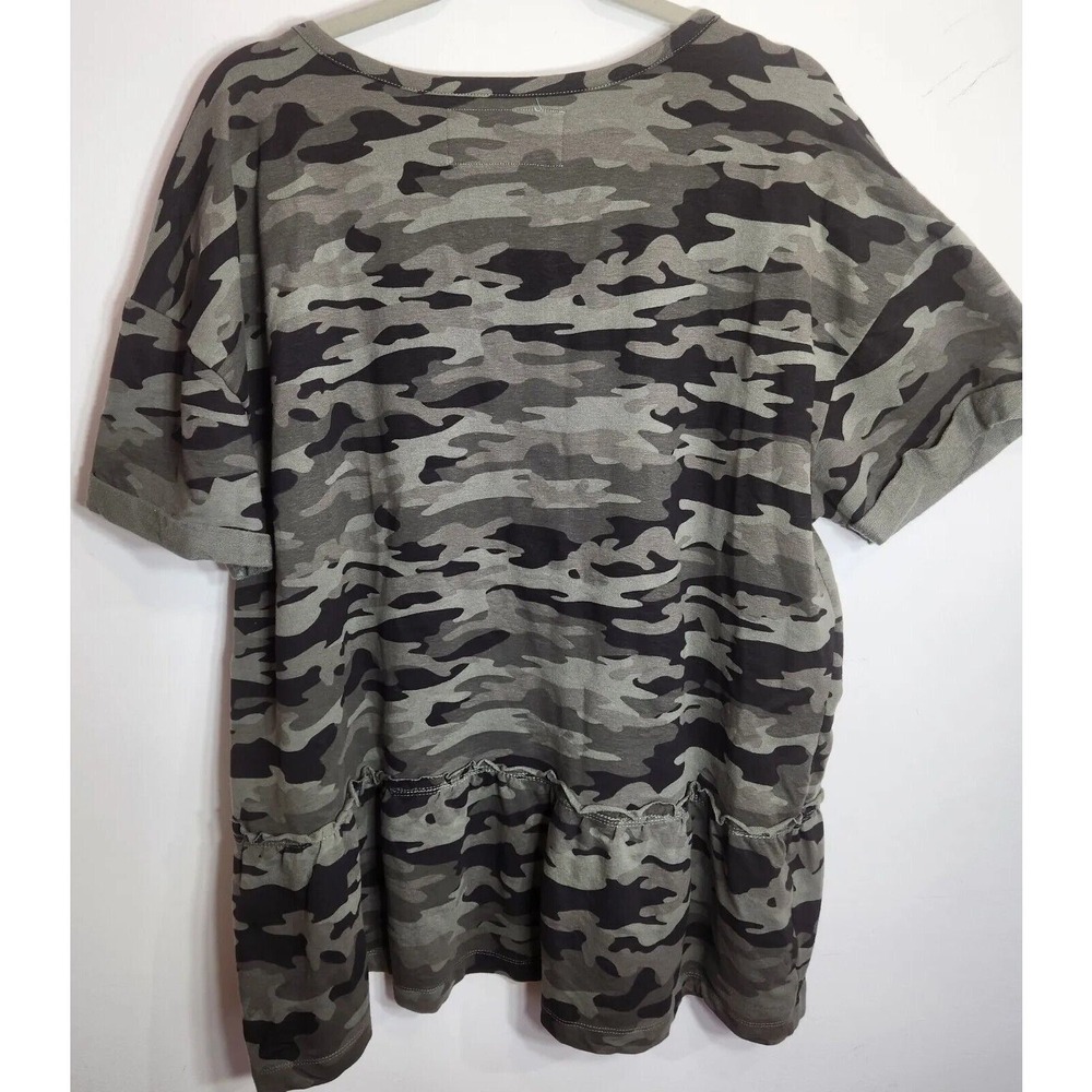 The Sweatshirt Project Camo Ruffled Hem Short Sleeve Oversized Tunic Top SZ 2XL - Picture 2 of 8